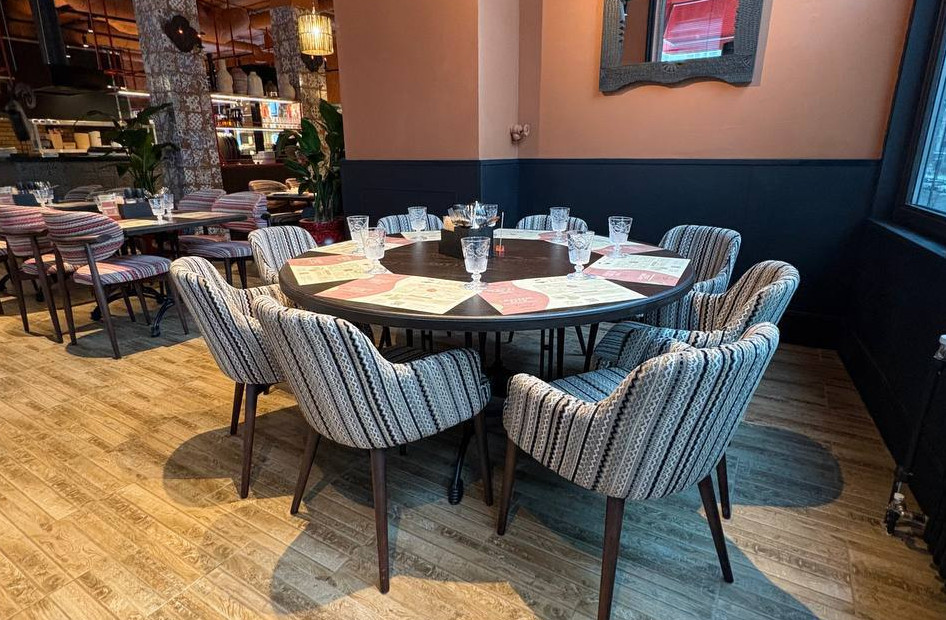 Мебель для кафе и ресторанов от фабрики KAIDZENDAO г. Киров